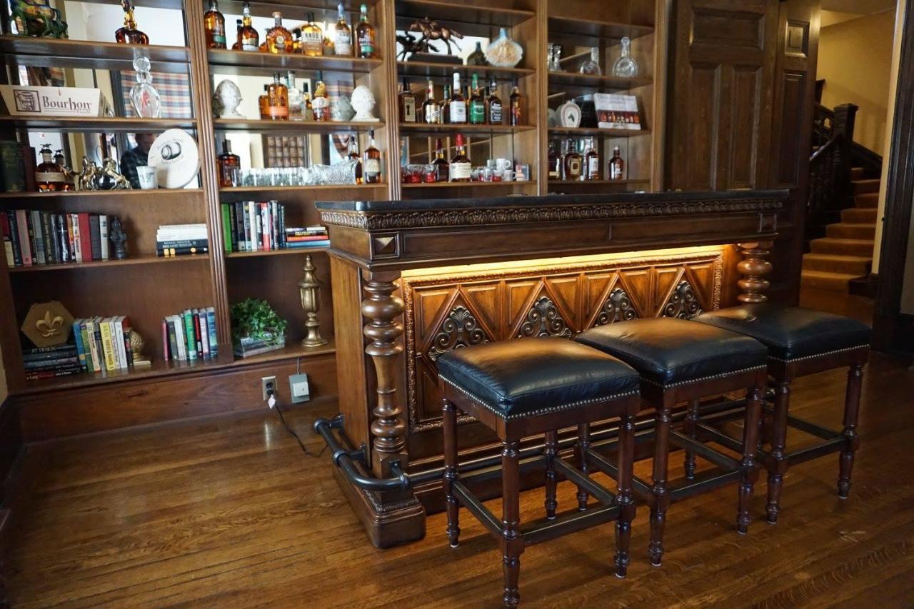 Louisville Bourbon Inn Eksteriør bilde